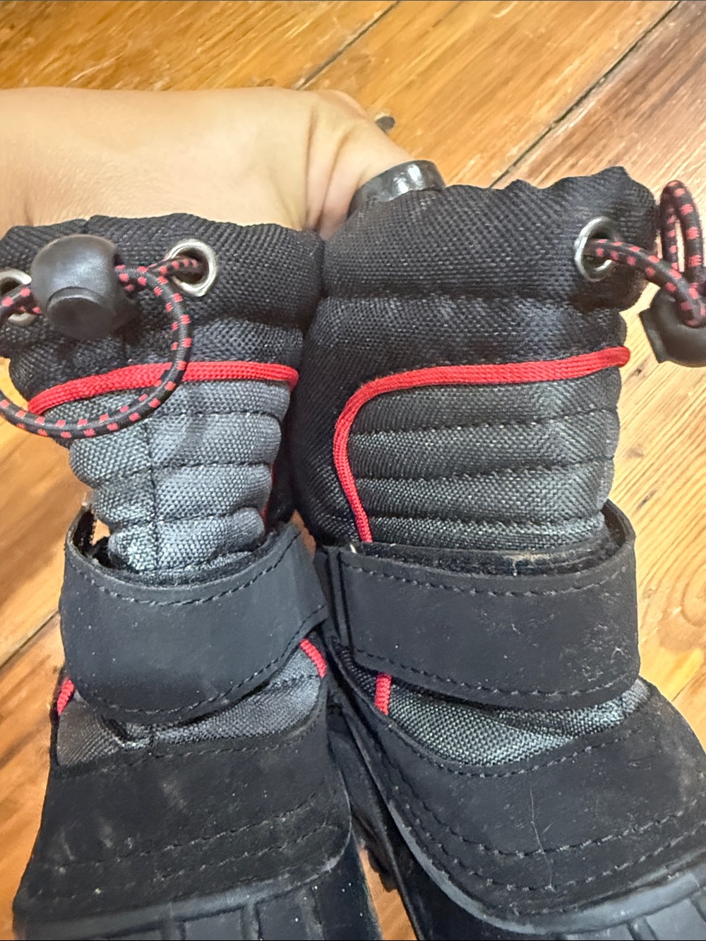 totes Kids Black Winter Rain & Snow Boots with Red Accent Size 10 - Picture 9 of 9